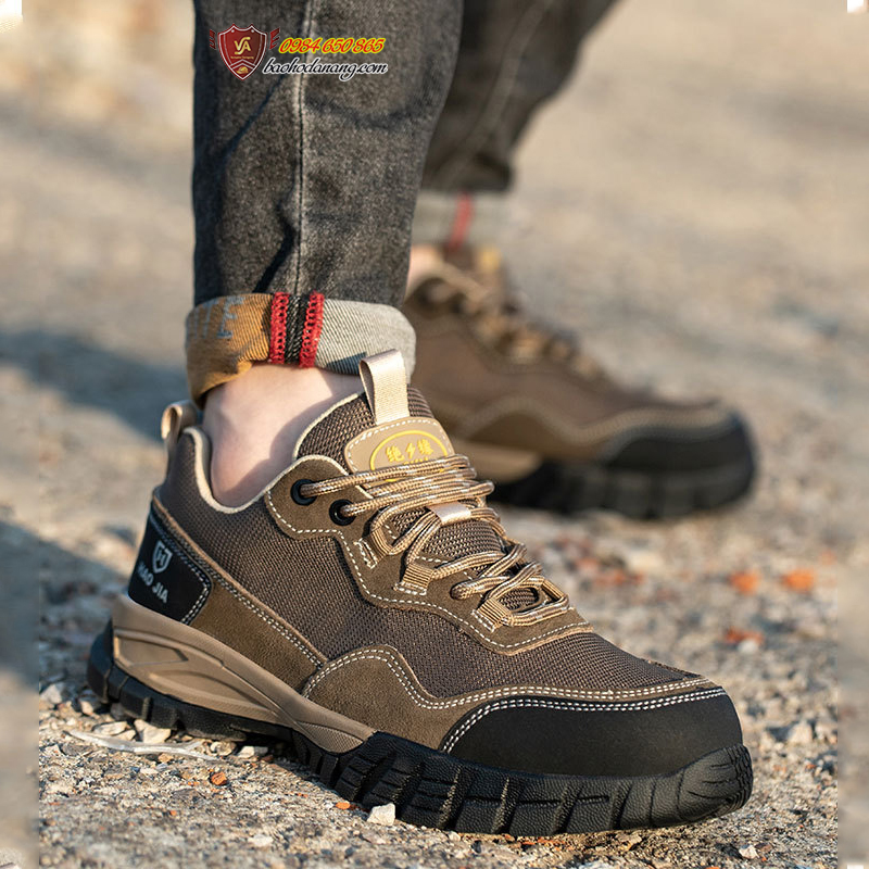 Giày bảo hộ tphcm nam siêu nhẹ thoáng khí chống va đập chống mài mòn cách điện 6KV VA17