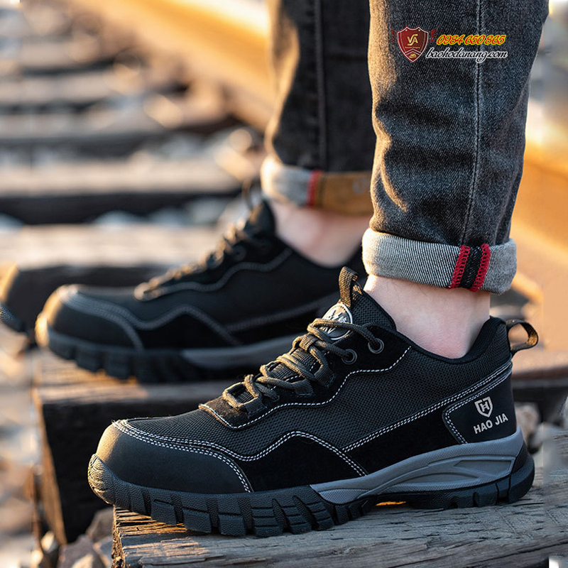 Giày bảo hộ tphcm nam siêu nhẹ thoáng khí chống va đập chống mài mòn cách điện 6KV VA17