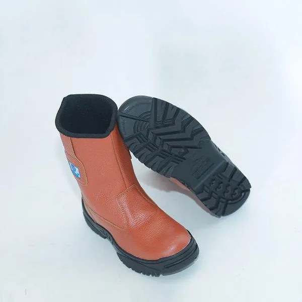Ủng Bảo Hộ Da Sami SM-A15