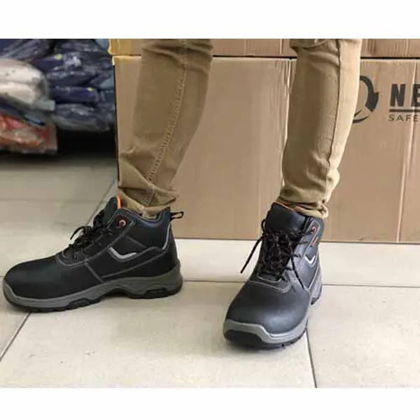 Giày Bảo Hộ Công Trình Neuking - Singapore NK83