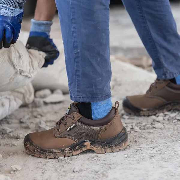 Giày Bảo Hộ Cho Kỹ Sư Jogger Sahara S3