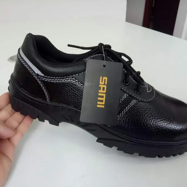 Giày Bảo Hộ Công Trình Sami SM-P15