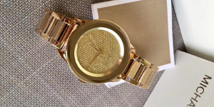 ​​​​​​​Đồng hồ Michael Kors nữ vàng gold không bao giờ hết hot