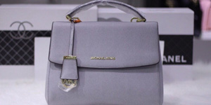 Cách mua giỏ xách Michael Kors Sale không bị nhầm hàng