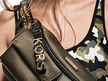 ​​​​​​​Túi đeo chéo Michael Kors dành cho cô nàng cá tính