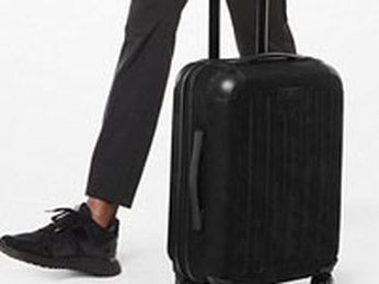 Vì sao vali Michael Kors được ưa chuộng?