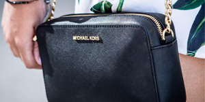 Túi Xách Michael Kors của nước nào?