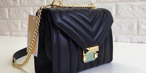 Tìm mua túi đeo chéo Michael Kors 2019 đẹp