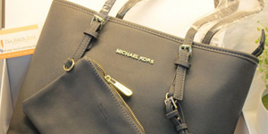 Có nên mua túi xách Michael Kors f1?