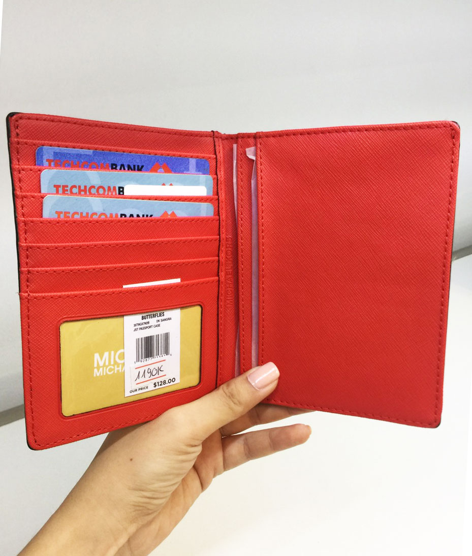 Ví cầm tay Michael Kors Passport Case Butterfly Wallet
