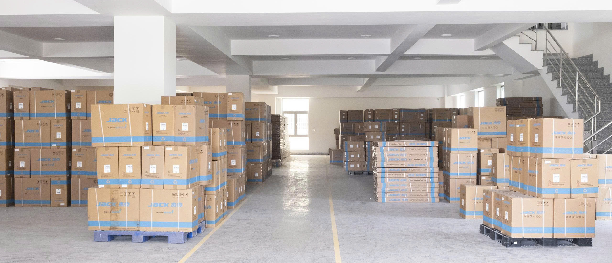 Kho hàng luôn có sẵn