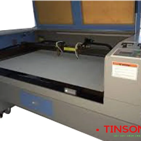 Máy cắt Laze 1325 khổ 1300mm*2500mm(1 đầu)