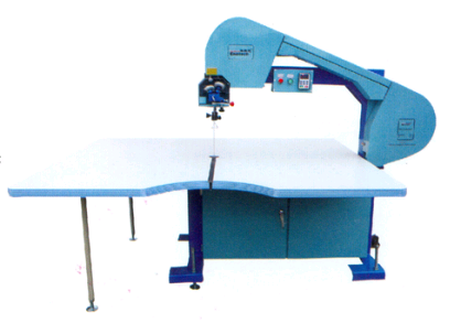 Tìm hiểu thông tin về  máy cắt vòng trong ngành may Tìm hiểu thông tin về  máy cắt vòng trong ngành may