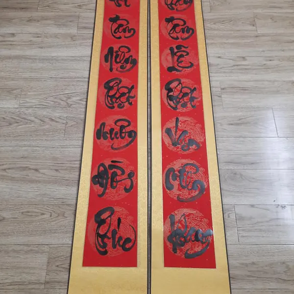 Liễn câu đối PHẬT GIÁO 7 chữ nền đỏ-CHÍ TÂM NIỆM PHẬT...