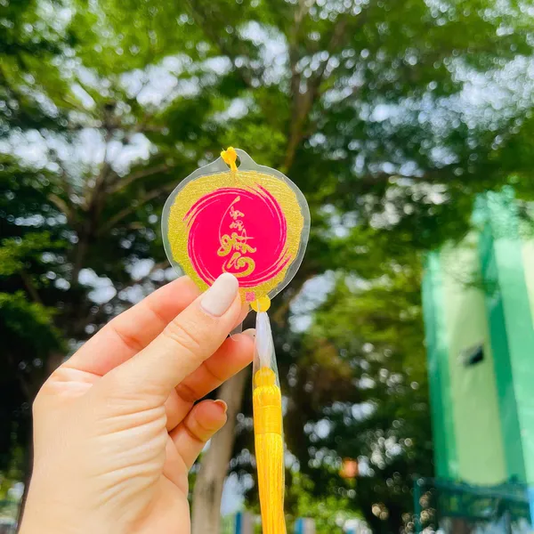 Lá Bồ Đề Dát Vàng Chữ Thư Pháp BÌNH AN Phù Hợp Làm Treo Xe Ốp Lưng Điện Thoại Nhà Cửa