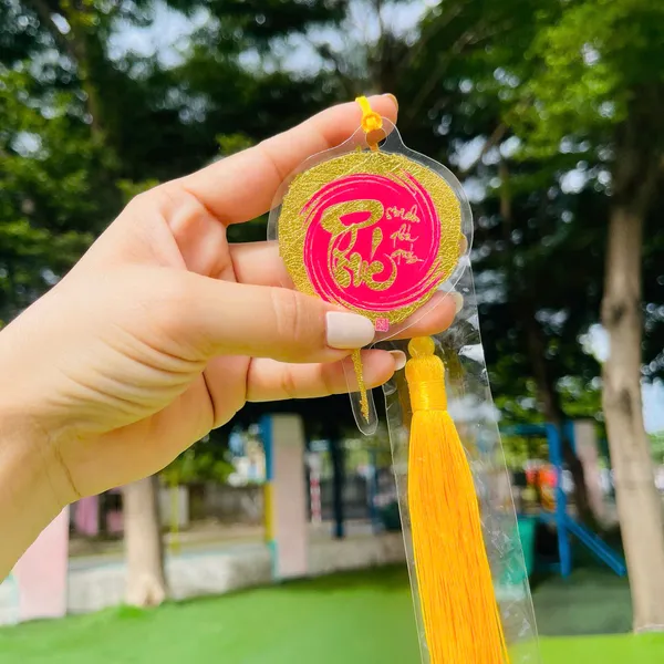 Lá Bồ Đề Dát Vàng Chữ Thư Pháp chữ PHÚC Phù Hợp Làm Treo Xe Ốp Lưng Điện Thoại Nhà Cửa