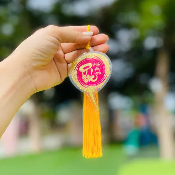 Lá Bồ Đề Dát Vàng Chữ Thư Pháp chữ PHÚC Phù Hợp Làm Treo Xe Ốp Lưng Điện Thoại Nhà Cửa