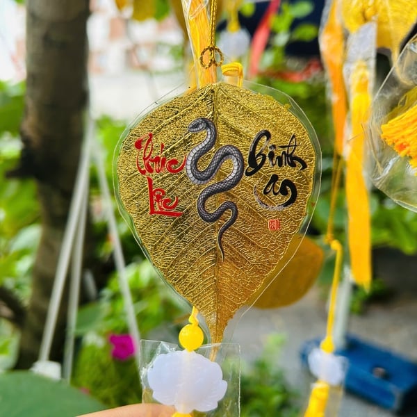 Lá bồ đề 12 con giáp phong thủy bình an may mắn theo tuổi-lá tuổi DẦN