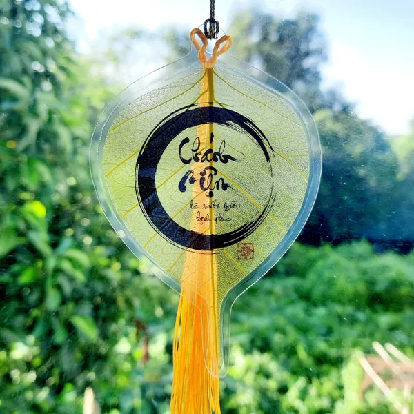 Lá bồ đề chữ CHÁNH NIỆM