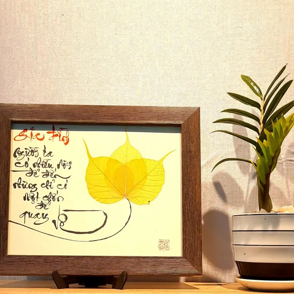 Thư pháp lá bồ đề gia đình