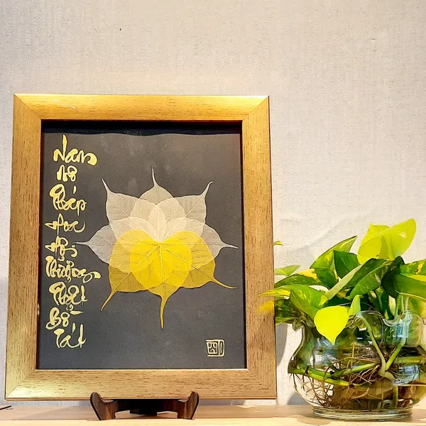 Thư pháp chữ NAM MÔ PHÁP HOA HỘI THƯỢNG PHẬT BỒ TÁT