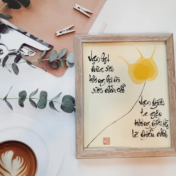 Thư pháp lá bồ đề VẠN HẠT MƯA RƠI