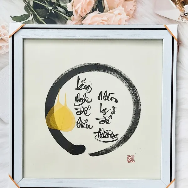 Thư pháp lá bồ đề LẮNG NGHE ĐỂ HIỂU 30x30 cm