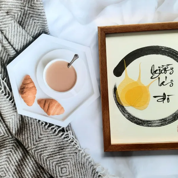 Thư pháp lá bồ đề Tri ân thầy cô NGƯỜI LÁI ĐÒ