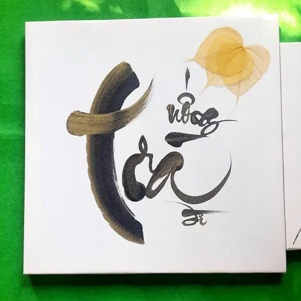 Thư pháp lá bồ đề UỐNG TRÀ ĐI 50x50 cm