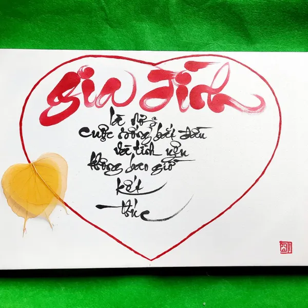 Thư pháp lá bồ đề TRÁI TIM GIA ĐÌNH