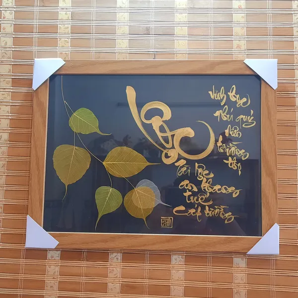 Thư pháp lá bồ đề chữ LỘC- VINH HOA PHÚ QUÝ