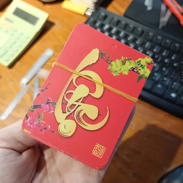 Bộ thẻ treo cây mai đào có kèm dây trang trí nhà cửa Tết 