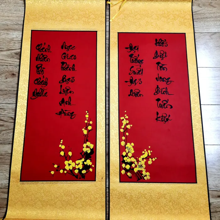 Liễn thư pháp nền đỏ 30x80 cm  1 cặp câu đối 12 chữ