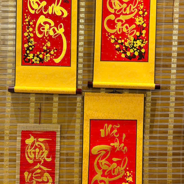 Liễn thư pháp 30x80 cm chữ MÃ ĐÁO THÀNH CÔNG nền giấy đỏ