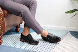 LỰA CHỌN 1 ĐÔI GIÀY CHẤT LƯỢNG LỰA CHỌN 1 ĐÔI GIÀY CHẤT LƯỢNG
