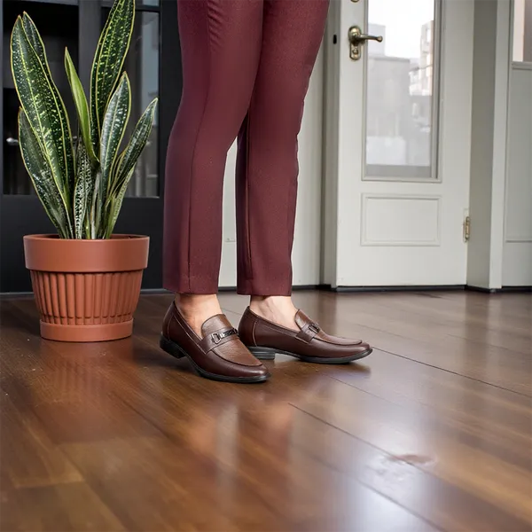 GIÀY CAO NAM T402 NÂU TỐI CAO 6.5CM