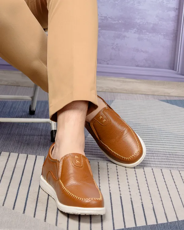 GIÀY ĐỘN NAM SIÊU NHẸ T164 NÂU BÒ SẦN CAO 5CM