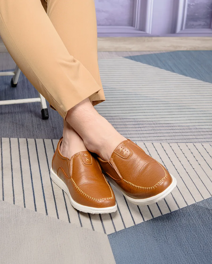 GIÀY ĐỘN NAM SIÊU NHẸ T164 NÂU BÒ SẦN CAO 5CM