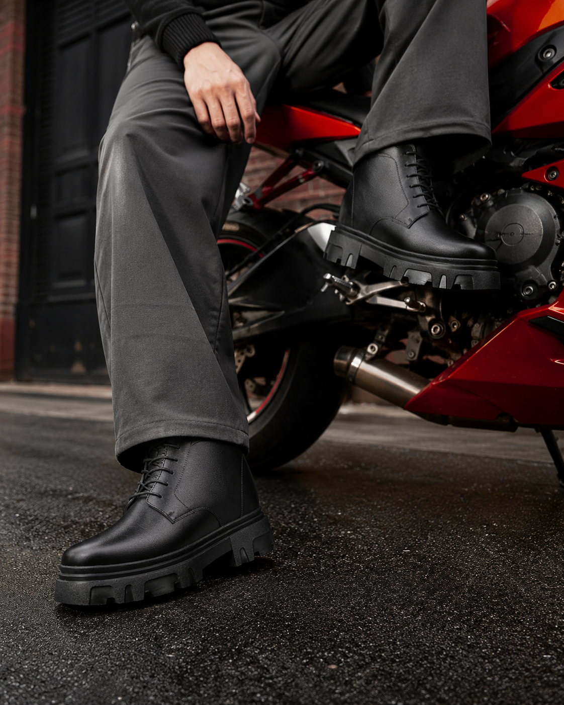 GIÀY TĂNG CHIỀU CAO NAM  SIÊU NHẸ T112 ĐEN CAO 11CM