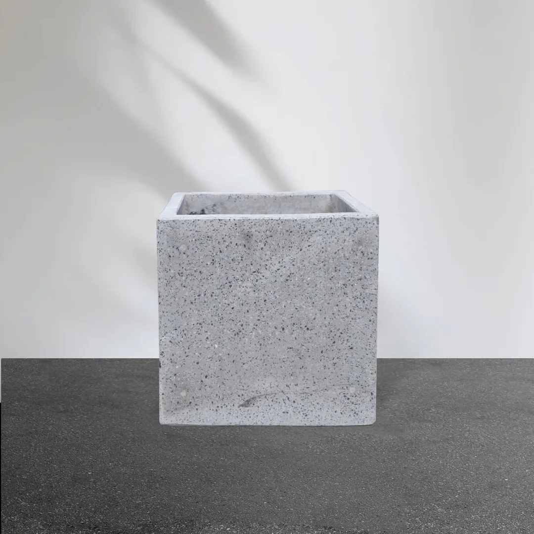 CHẬU XI MĂNG VUÔNG