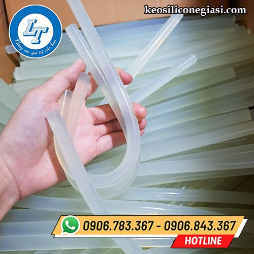 Keo nến giá sỉ - dính vào quần áo và cách xử lý Keo nến giá sỉ - dính vào quần áo và cách xử lý