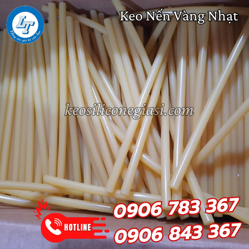 Keo nến cây vàng nhạt giá rẻ, đóng thùng 25kg 2 Keo nến cây vàng nhạt giá rẻ, đóng thùng 25kg 2