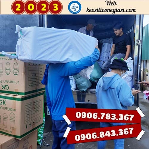 bình xịt chống rỉ sét xe máy giá sỉ mẫu mới rẻ bình xịt chống rỉ sét xe máy giá sỉ mẫu mới rẻ