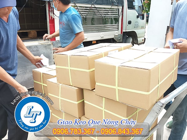 Keo nến trắng bán theo ký - xưởng bán keo giá sỉ rẻ nhất Keo nến trắng bán theo ký - xưởng bán keo giá sỉ rẻ nhất