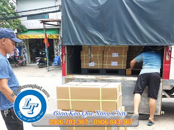 Keo nến trắng bán theo ký - xưởng bán keo giá sỉ rẻ nhất Keo nến trắng bán theo ký - xưởng bán keo giá sỉ rẻ nhất