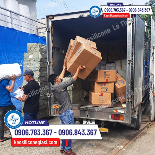 Sử dụng keo bọt nở selfoam vòi có tốt Sử dụng keo bọt nở selfoam vòi có tốt