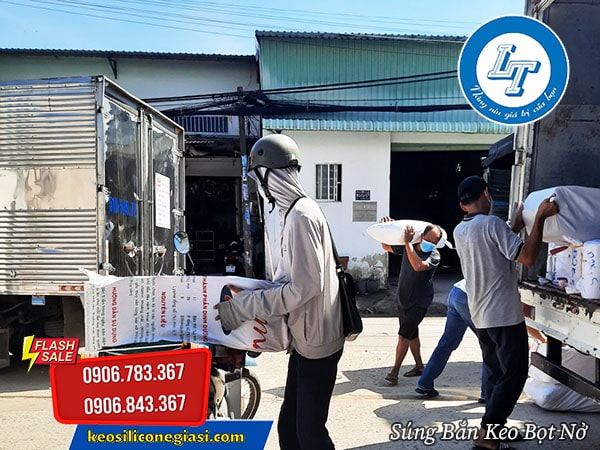 sử dụng súng bắn keo bọt nở cán đen thân inox có khó không? Mua ở đâu sử dụng súng bắn keo bọt nở cán đen thân inox có khó không? Mua ở đâu