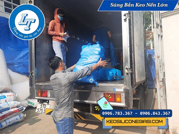 súng bắn keo dán kính kèm phích cắm mua sỉ rẻ ở đâu súng bắn keo dán kính kèm phích cắm mua sỉ rẻ ở đâu