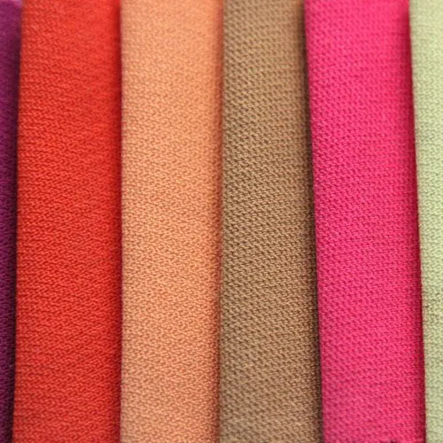 CẦM MÀU VẢI THỜI TRANG