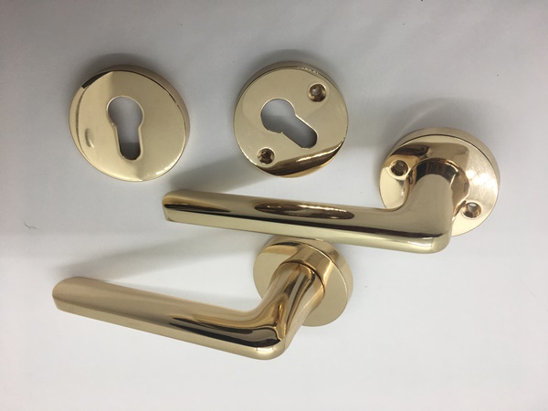 khóa tay gạt gold bóng khóa tay gạt gold bóng